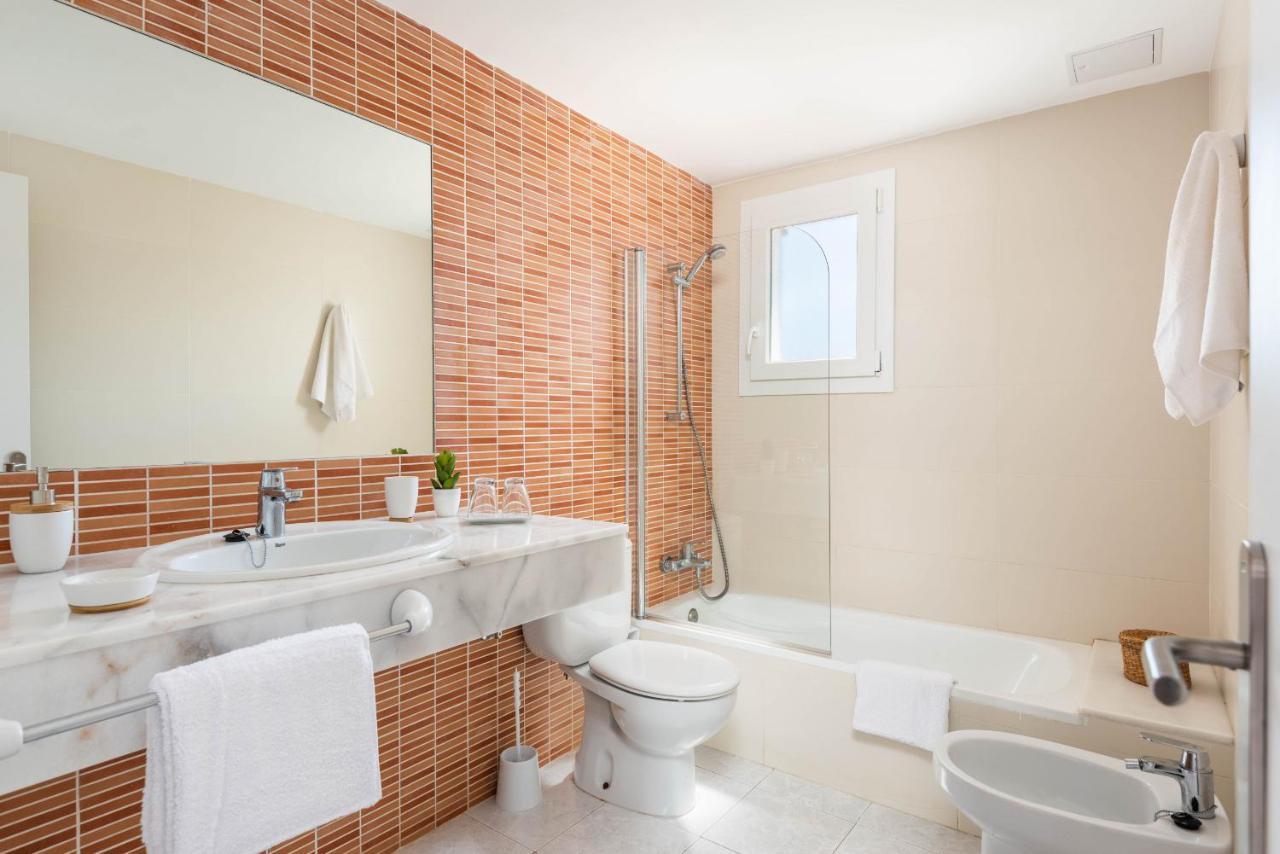Rimar 6, 2 Bedroom Apartment, Cap D'Artrutx Cala en Bosch Esterno foto